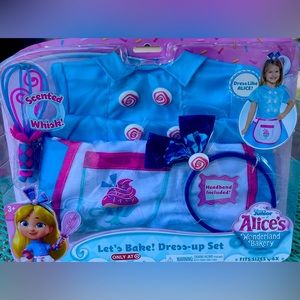 Let’s Bake  Dress Up Set.